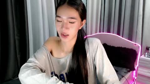 Reign online show from April 2026 09:20:01 PM