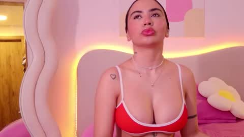 SELENA  online show from February 2026 01:04:02 PM