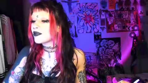Insunnity666 online show from July 2026 08:08:01 PM
