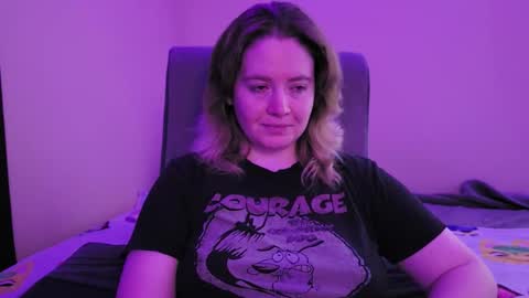 Faye online show from October 2025 03:03:02 AM