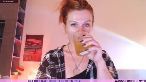 Cassie online show from April 2026 01:20:02 PM