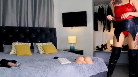 Snapshot of inviting_tina chatting on November 2025 03:17:01 AM inviting_tina online show from November 2025 03:17:01 AM