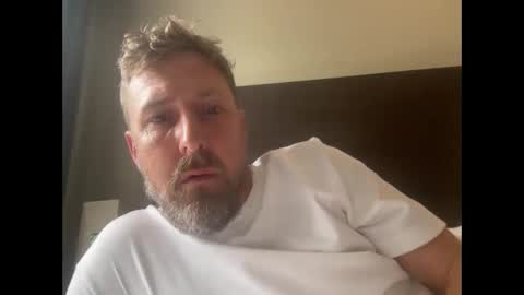 naughty couple online show from February 2025 12:10:02 PM