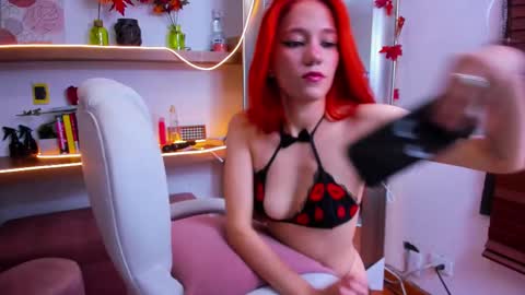 Snapshot of irina_beaux chatting on March 2025 07:50:02 PM online show from March 2025 07:50:02 PM