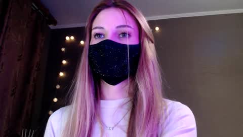 Lily online show from March 2026 05:06:02 PM