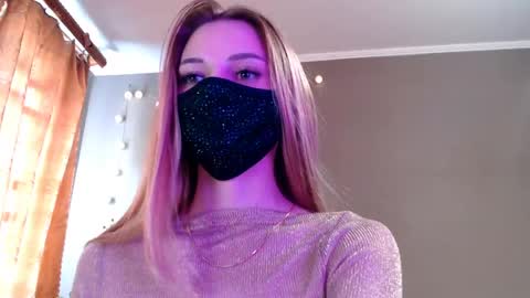 Lily online show from May 2026 01:27:01 PM