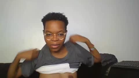 Snapshot of iris_love_2 chatting on February 2025 11:37:02 PM iris_love_2 online show from February 2025 11:37:02 PM