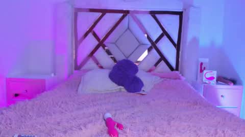  Iris  online show from March 2026 02:49:02 AM