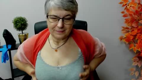 I R I S online show from February 2025 11:10:02 AM