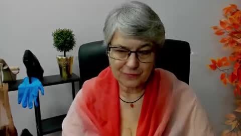 I R I S online show from February 2025 11:15:01 AM