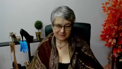 I R I S online show from February 2025 11:39:02 AM