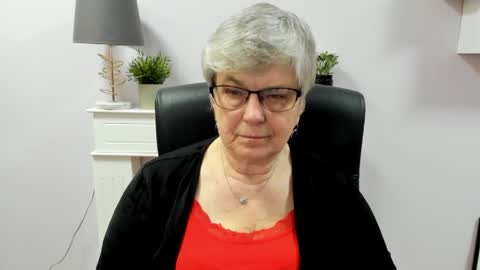 Snapshot of iris_xdesire chatting on April 2026 07:44:01 AM I R I S online show from April 2026 07:44:01 AM