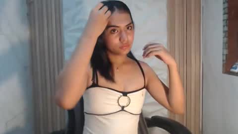 iris_xoxo online show from April 2026 07:36:02 AM