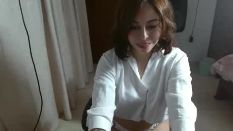 irisarellano_ online show from April 2026 02:54:01 PM