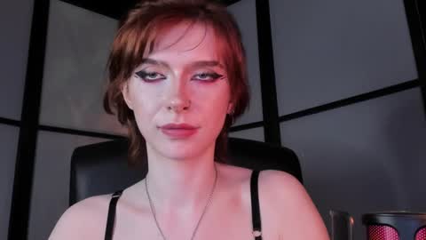 Snapshot of irisice chatting on December 2024 03:33:02 PM Miss Iris Fansly Miss Iris new inst. online show from December 2024 03:33:02 PM