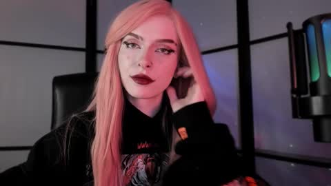 Snapshot of irisice chatting on February 2025 12:17:02 PM Miss Iris Fansly Miss Iris new inst. online show from February 2025 12:17:02 PM