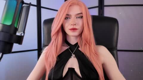 Snapshot of irisice chatting on February 2025 12:20:01 PM Miss Iris Fansly Miss Iris new inst. online show from February 2025 12:20:01 PM