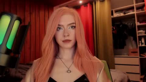 Snapshot of irisice chatting on March 2025 11:38:02 AM Miss Iris Fansly Miss Iris new inst. online show from March 2025 11:38:02 AM