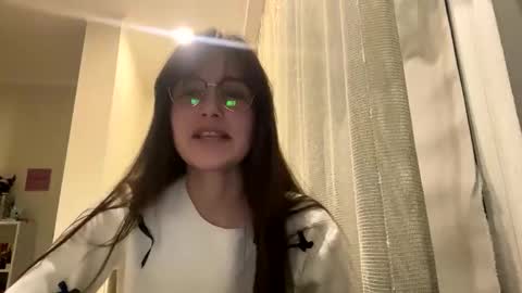 irisss31 online show from March 2026 07:51:02 PM