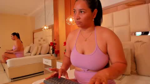 Irlys Naia online show from May 2026 07:34:02 PM