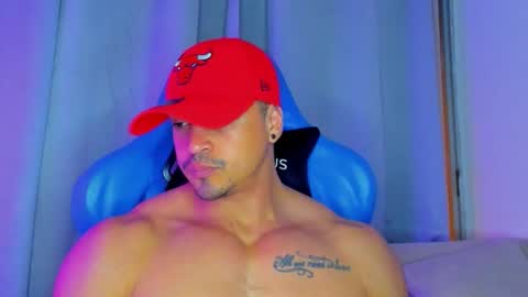 Snapshot of iron_coleman chatting on November 2025 06:24:01 AM Iron online show from November 2025 06:24:01 AM