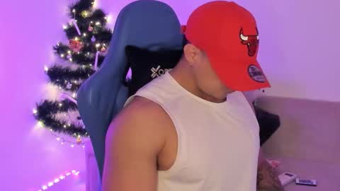 Iron online show from December 2025 11:22:02 PM