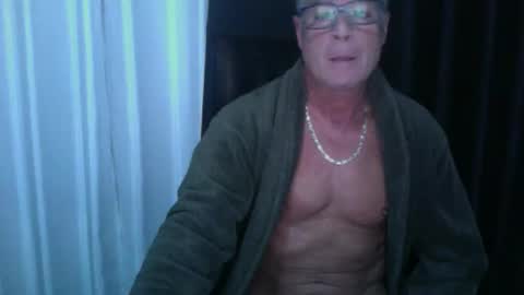 ironout007 online show from October 2025 04:34:01 AM