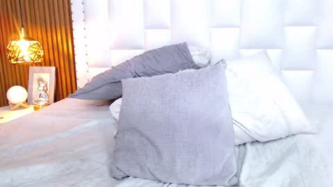 Sandy  online show from January 2025 03:07:01 PM