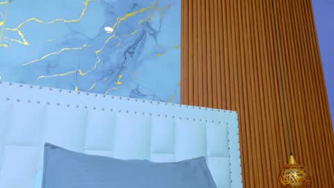 Sandy  online show from September 2025 12:15:01 PM