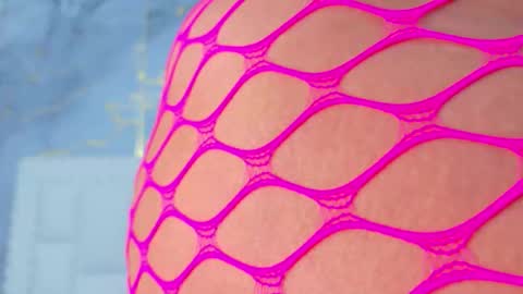 Sandy  online show from November 2025 11:56:01 AM