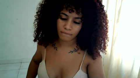 isa_bellaxx23 online show from June 2026 07:48:01 PM