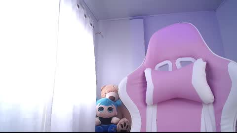 Isabella  online show from February 2025 04:10:02 PM