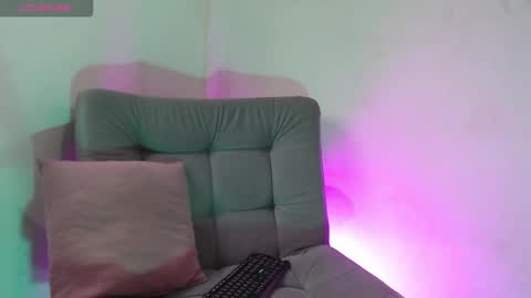 Snapshot of isa_hall chatting on February 2026 10:35:01 PM Isabella Hall online show from February 2026 10:35:01 PM