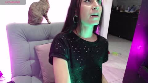 Snapshot of isa_hall chatting on February 2026 02:40:02 AM Isabella Hall online show from February 2026 02:40:02 AM