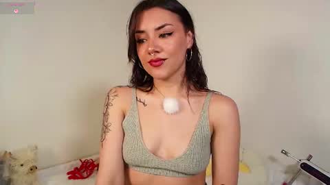Snapshot of isa_laurentt chatting on July 2026 05:59:02 PM Isabella Laurentt online show from July 2026 05:59:02 PM