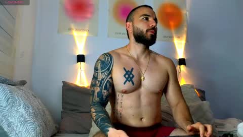 Snapshot of isaac_carter chatting on March 2025 08:33:02 AM Isaac carter online show from March 2025 08:33:02 AM