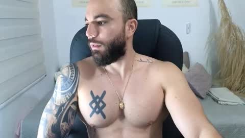 Snapshot of isaac_carter chatting on December 2025 11:08:02 AM Isaac carter online show from December 2025 11:08:02 AM