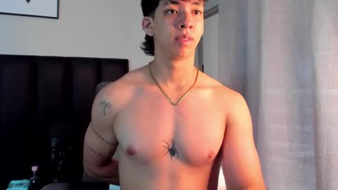 isaac_cryston online show from February 2025 08:47:01 PM