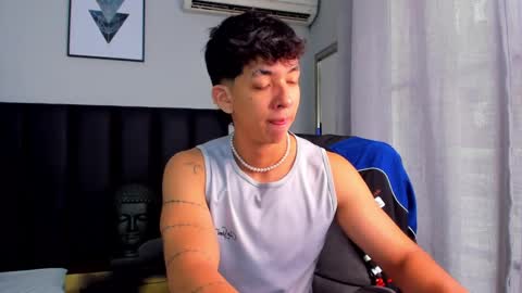 isaac_cryston online show from March 2025 07:37:01 PM