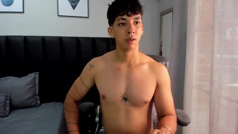 isaac_cryston online show from March 2025 08:54:01 PM