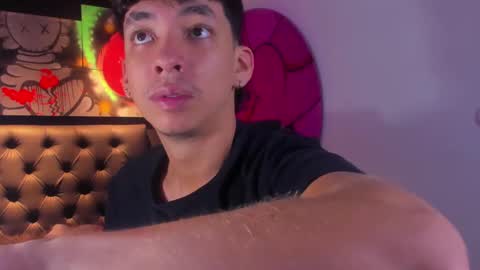 isaac_cryston online show from September 2025 08:21:01 PM