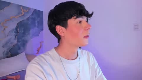 Isaac Kurtt online show from November 2025 08:30:01 PM