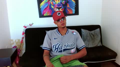 Isaacas online show from November 2025 11:29:01 AM