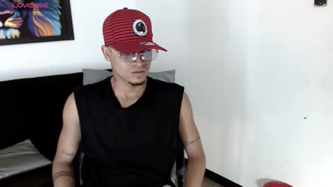 Isaacas online show from November 2025 11:16:02 AM