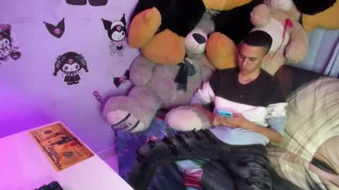 isaac online show from February 2026 05:24:01 AM