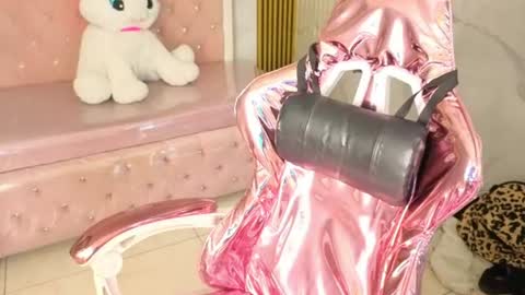 isabeau_s online show from June 2026 01:31:01 PM
