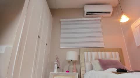 isabela__x online show from March 2026 11:32:01 AM