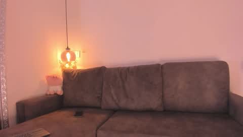 Isabela online show from October 2025 12:09:01 PM