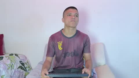Isabella online show from May 2026 11:22:02 PM