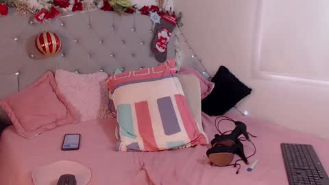 Snapshot of isabela_rossse1 chatting on December 2024 02:57:02 PM isabela online show from December 2024 02:57:02 PM